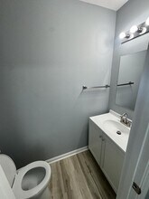 22 Apple Ln in Cincinnati, OH - Building Photo - Building Photo