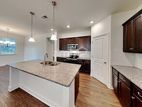 513 Slew Dr in Holly Springs, GA - Building Photo - Building Photo