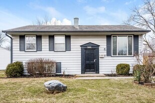 5801 Sunwood Dr in Indianapolis, IN - Building Photo