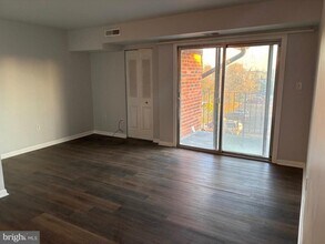 9 DOVER HALL in Dover, DE - Building Photo - Building Photo