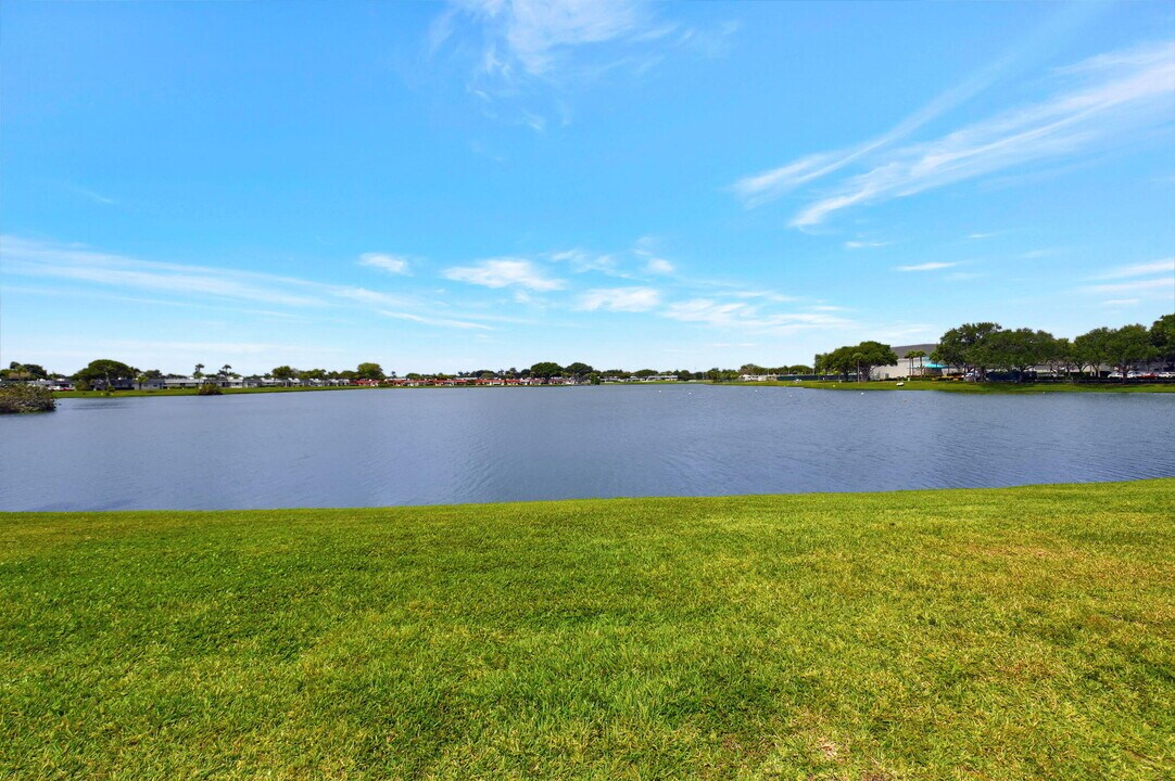 78 Seville Blvd in Delray Beach, FL - Building Photo