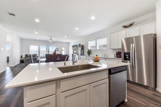 4985 Blue Beetle Rdg Dr in Katy, TX - Building Photo - Building Photo