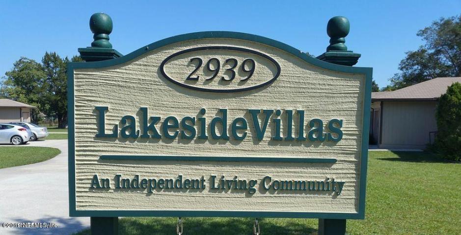 2939 Lakeside Villa Rd in Orange Park, FL - Building Photo