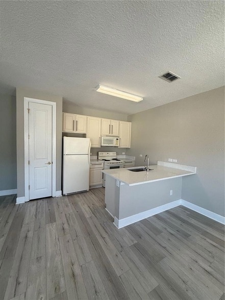 1222 Roycroft Ave in Kissimmee, FL - Building Photo - Building Photo