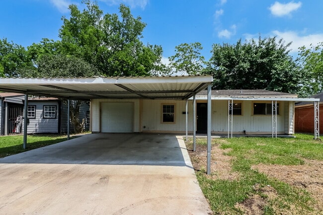 property at 11611 Duane St