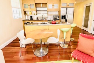 1330 Drexel Ave in Miami Beach, FL - Building Photo - Building Photo