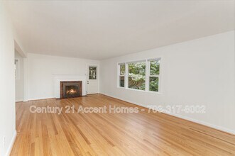 1023 N Royal St in Alexandria, VA - Foto de edificio - Building Photo