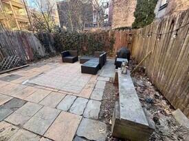 204 Warren St in Jersey City, NJ - Building Photo