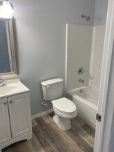 1642 Wrigley Dr in Odessa, TX - Foto de edificio - Building Photo