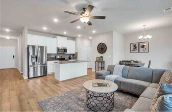 94 Huntley Trce in Hoschton, GA - Building Photo - Building Photo