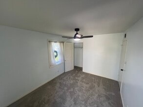 10927 Woodley Ave in Granada Hills, CA - Building Photo - Building Photo