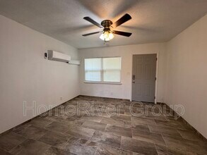 5757 Antoinette Ln in Jacksonville, FL - Building Photo - Building Photo