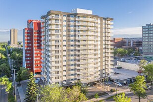 Sir John Franklin in Edmonton, AB - Building Photo