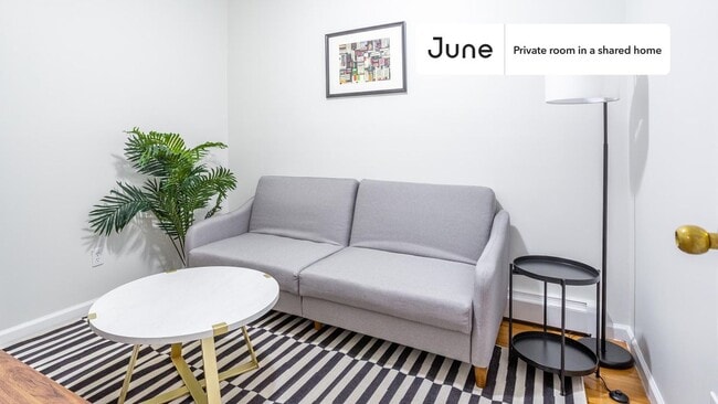 Room in Shared 4 bed/2 bath home, Unit B in Brooklyn, NY - Foto de edificio - Building Photo