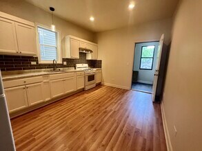 5132 S Wolcott Ave, Unit 1 in Chicago, IL - Building Photo - Building Photo
