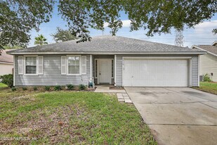 12119 Cancun Dr in Jacksonville, FL - Building Photo