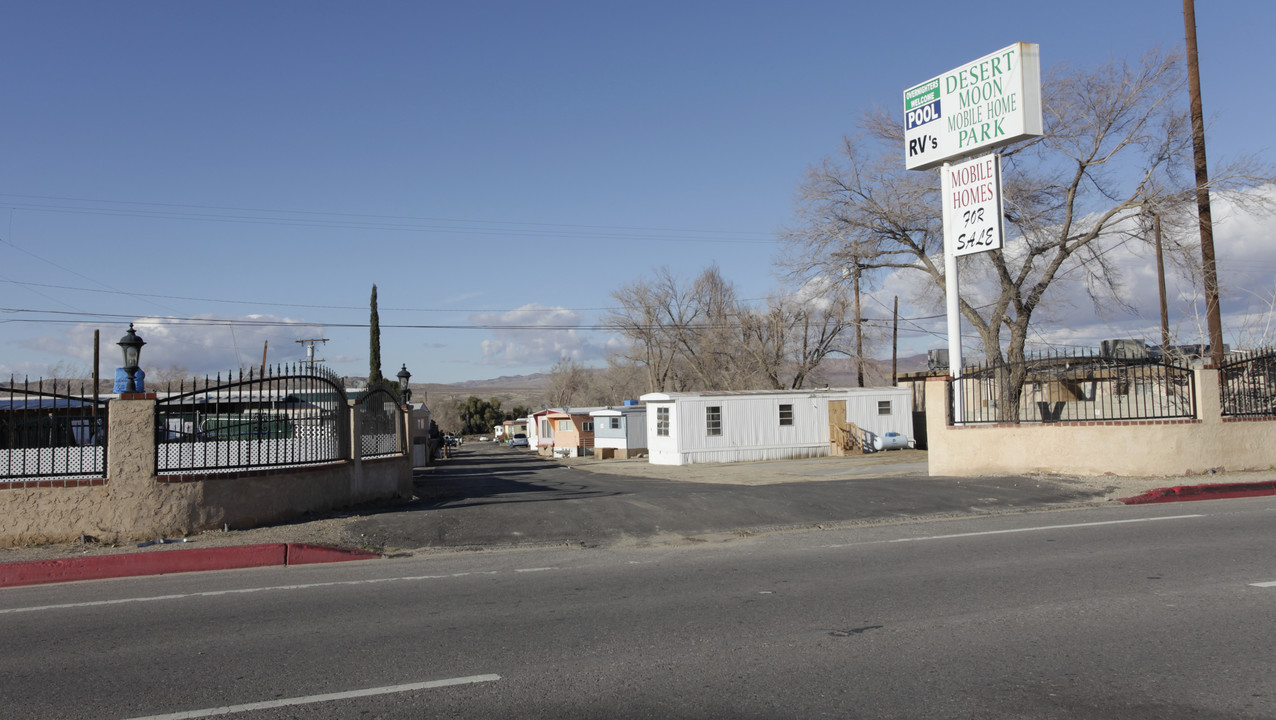 Desert Moon Mobile Home Park in Barstow, CA - Building Photo