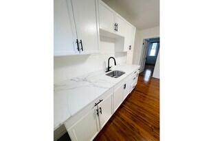 235 Russell St in New Haven, CT - Building Photo