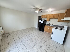 14 Cape Dr NW in Fort Walton Beach, FL - Foto de edificio - Building Photo
