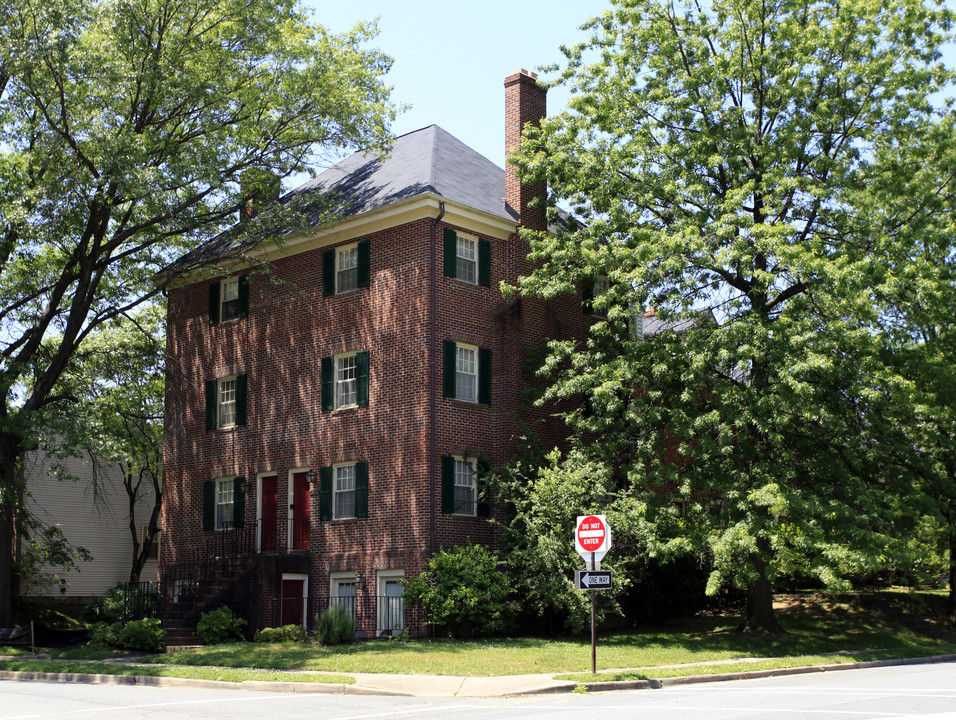 807 S Alfred St in Alexandria, VA - Foto de edificio