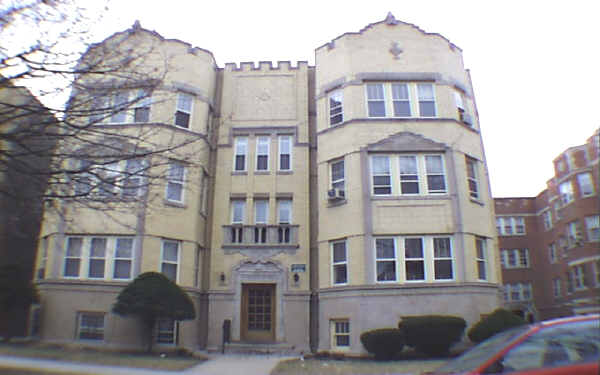 6434-6436 N Damen Ave in Chicago, IL - Building Photo