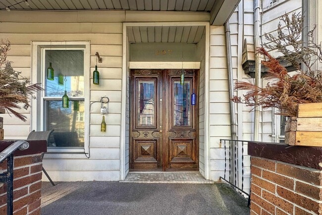 property at 207 Jewett Ave