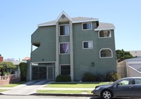 1376 Junipero Ave in Long Beach, CA - Foto de edificio - Building Photo