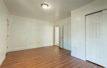 90-13 181st St in Queens, NY - Building Photo - Building Photo