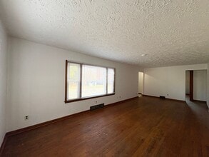 503 E Empire St in Bloomington, IL - Building Photo - Building Photo