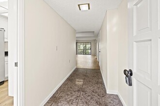 5481 Cribari Green in San Jose, CA - Building Photo - Building Photo