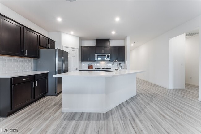 property at 3540 Vly Lily St