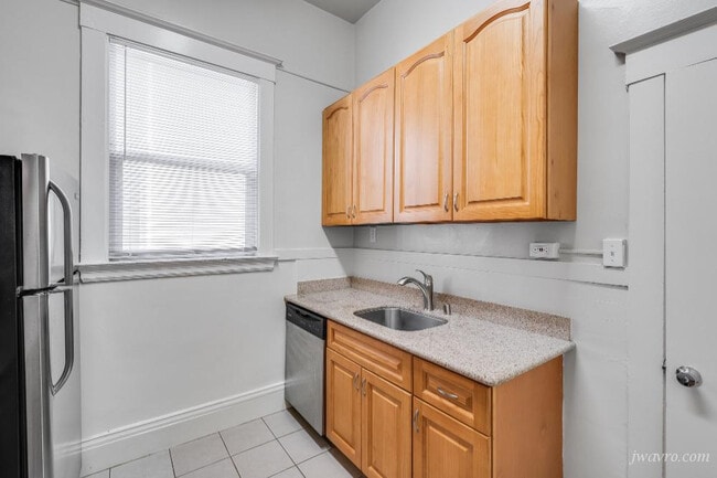 849 Divisadero St in San Francisco, CA - Building Photo - Building Photo