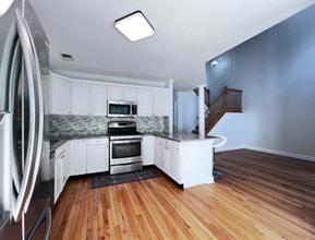 128 Constitution Way in Basking Ridge, NJ - Building Photo - Building Photo