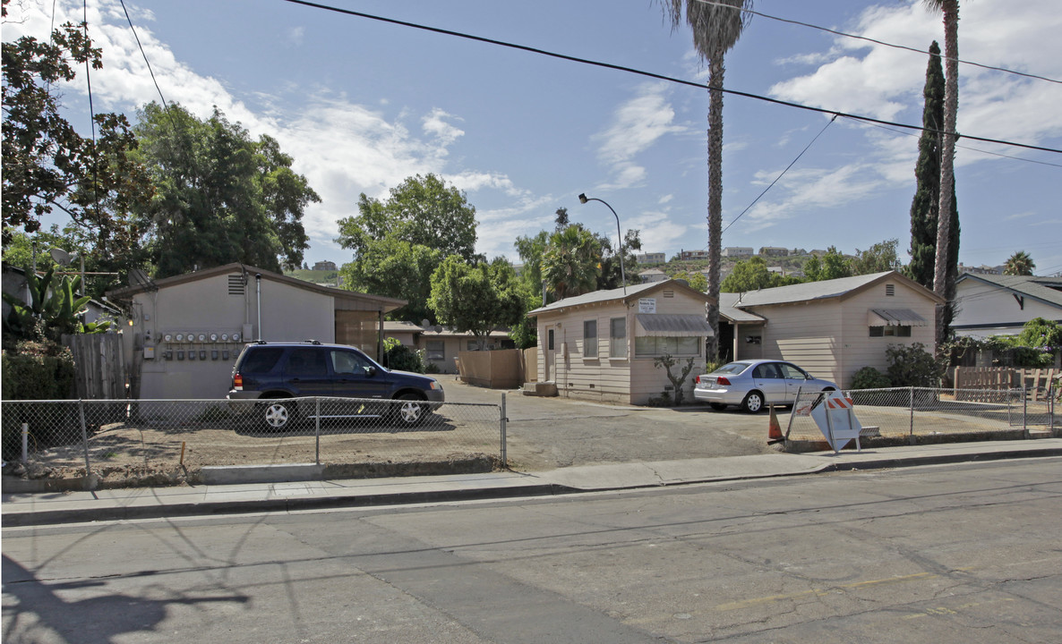 7611-23 Normal Ave in La Mesa, CA - Building Photo