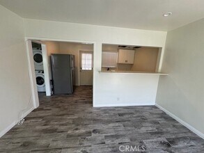 2854 S Halm Ave in Los Angeles, CA - Building Photo - Building Photo
