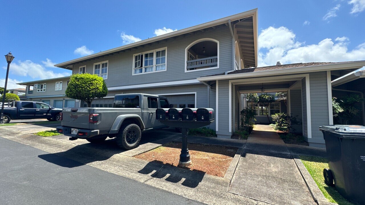 95-1529-1529 ?Ainamakua Dr in Mililani, HI - Building Photo