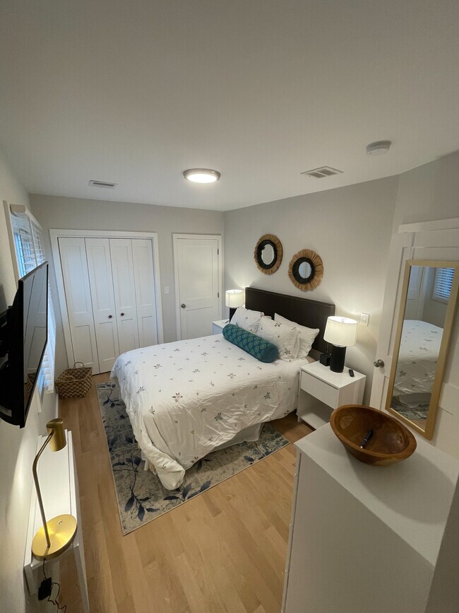 75 Thorndike St, Unit 2 in Cambridge, MA - Building Photo - Building Photo