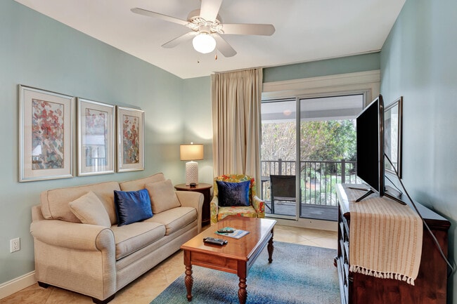 9500 Grand Sandestin Blvd in Miramar Beach, FL - Building Photo - Building Photo