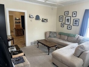 9 James St in Saratoga Springs, NY - Building Photo - Building Photo