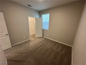 6948 Wildhorse Crk St in North Las Vegas, NV - Building Photo - Building Photo