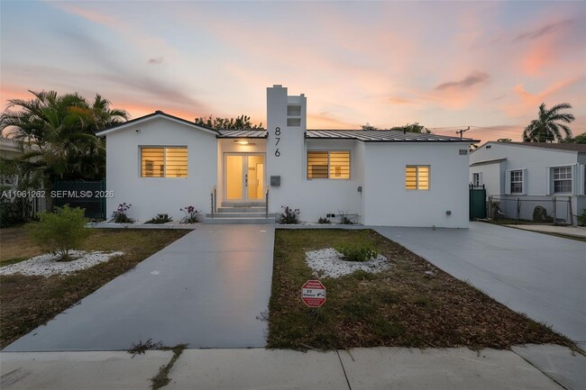 876 NE 81st St in Miami, FL - Building Photo - Building Photo