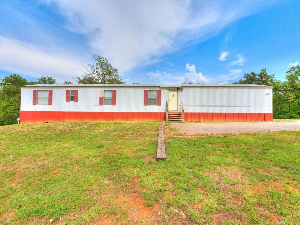 7351 142nd St in Noble, OK - Building Photo