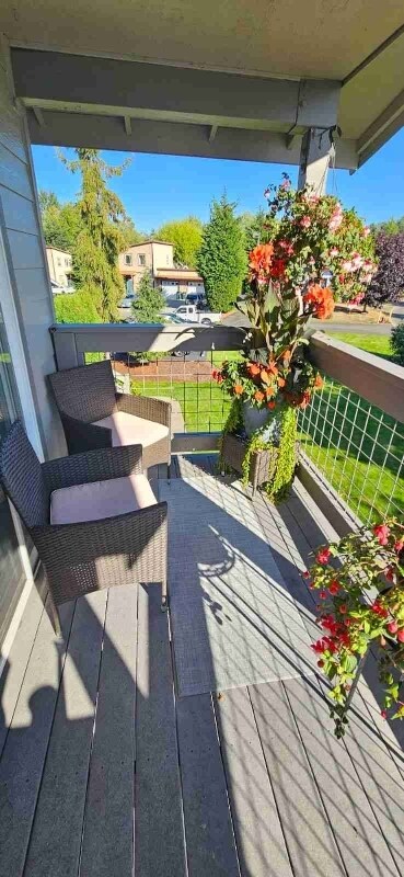 1388 Bayview Ct, Unit 1 in Blaine, WA - Foto de edificio - Building Photo