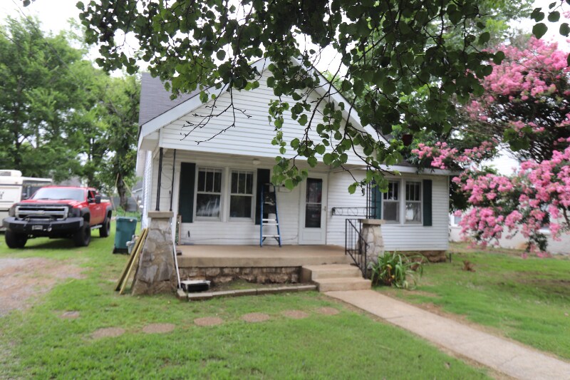413 Fairview Ave in Lebanon, TN - Building Photo