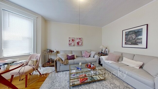 2 Ayr Rd, Unit 4 in Boston, MA - Building Photo - Building Photo