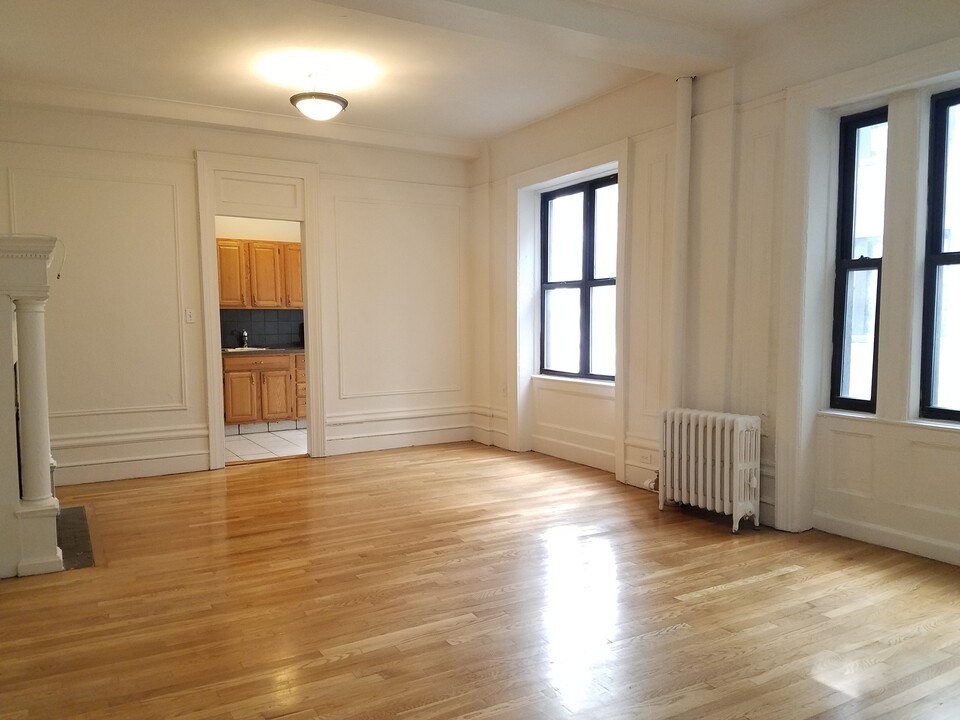 517 W 113th St in New York, NY - Foto de edificio