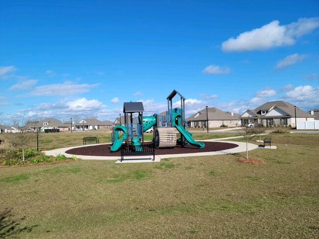 10558 Ruffian Rte in Daphne, AL - Building Photo - Building Photo