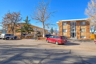 The Bonfoy Apartments in Colorado Springs, CO - Building Photo - Building Photo