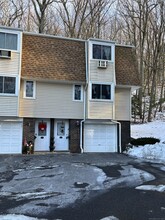 93 Chestnut St in Bethel, CT - Building Photo - Building Photo