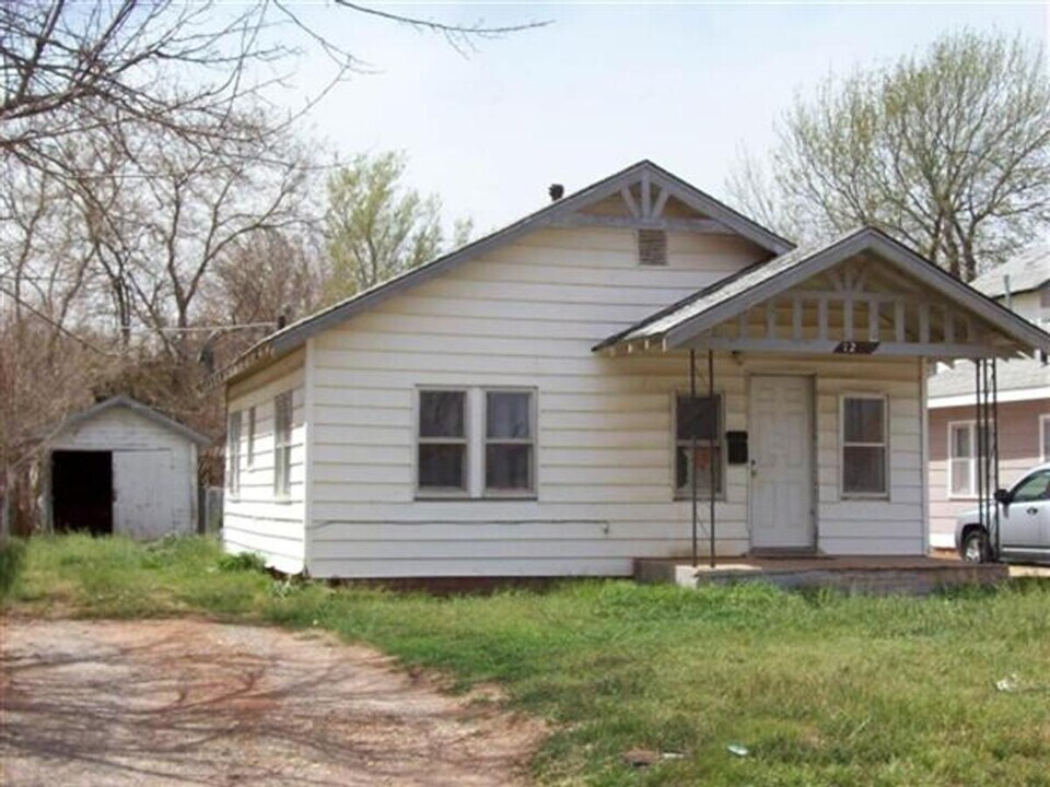 1218 N 11th St in Enid, OK - Building Photo